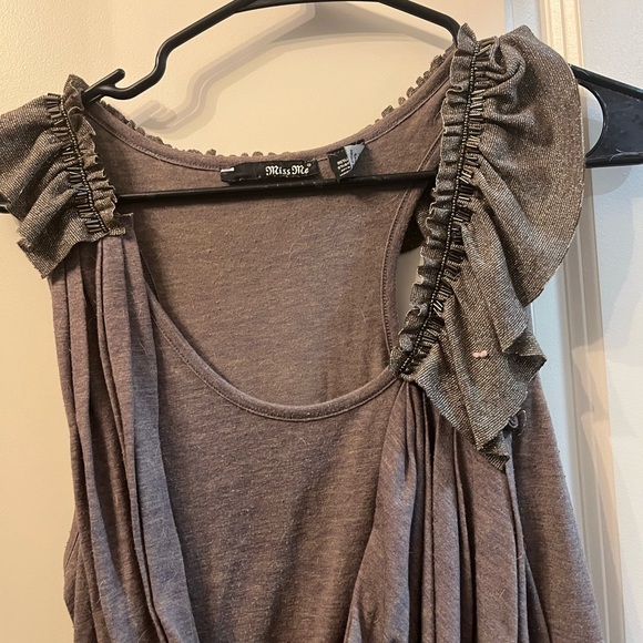 Miss me ruffled top - Picture 2 of 4